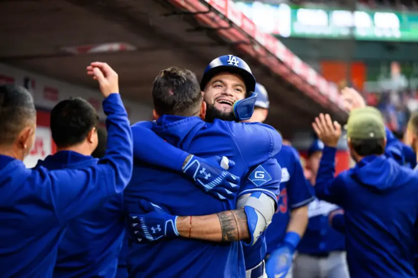Miguel Vargas delivers delayed All-Star Game fireworks with absolute bomb - USA Today