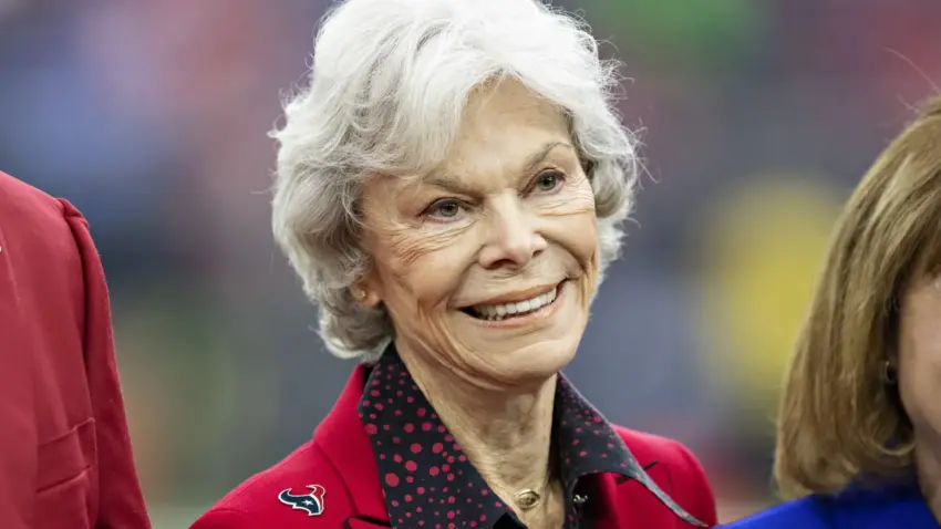 Houston Texans co-founder Janice McNair dies at 89 - Click2Houston