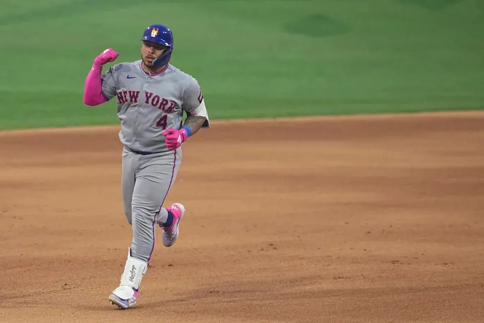 PHILADELPHIA, PENNSYLVANIA - JULY 16: <a class="link " href="https://sports.yahoo.com/mlb/players/11349/" data-i13n="sec:content-canvas;subsec:anchor_text;elm:context_link" data-ylk="slk:Francisco Alvarez;sec:content-canvas;subsec:anchor_text;elm:context_link;itc:0" data-yga="{"yLinkElement":"context_link","yModuleName":"content-canvas","yLinkText":"Francisco Alvarez","ySubModuleName":"anchor_text","yHasCommerce":false}" srcset=