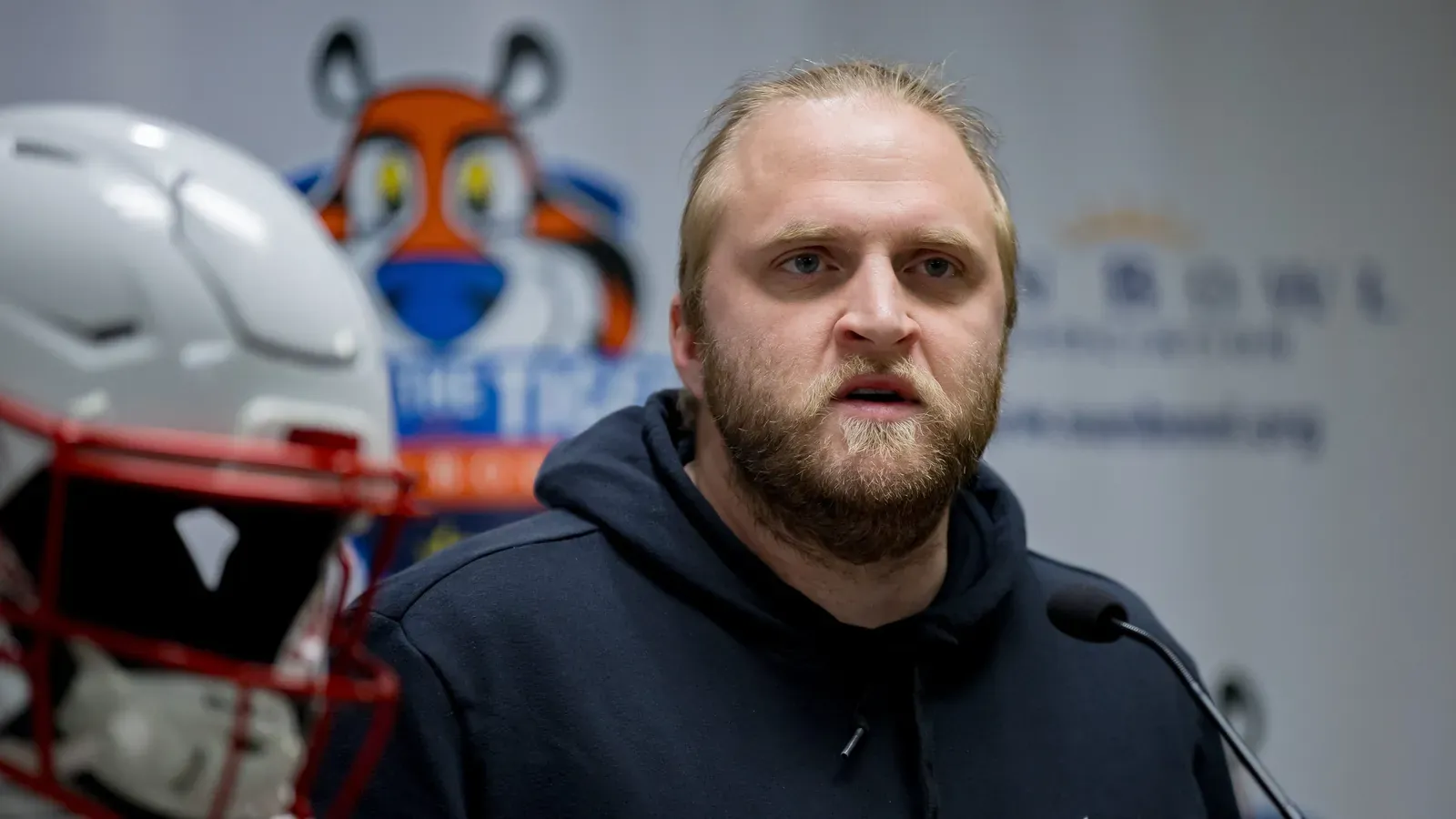 North Carolina defensive coordinator Steve Belichick is on leave (Featured)